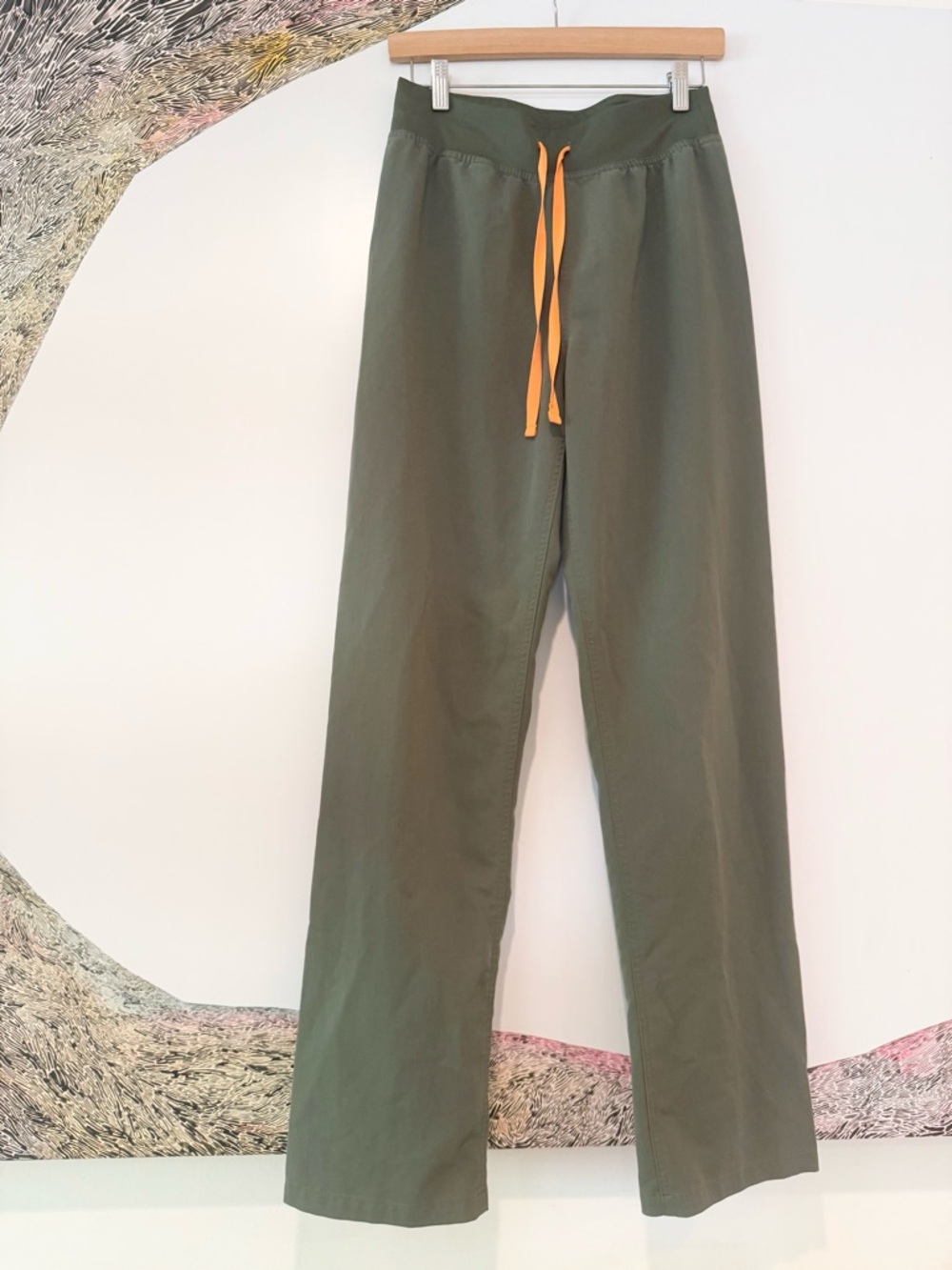 FIGS High Rise Livingston Basic Scrub Pants Spruce (Olive Green with Orange) S/T